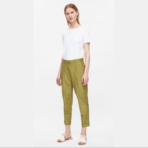 COS lightweight pleated pants Sz 6